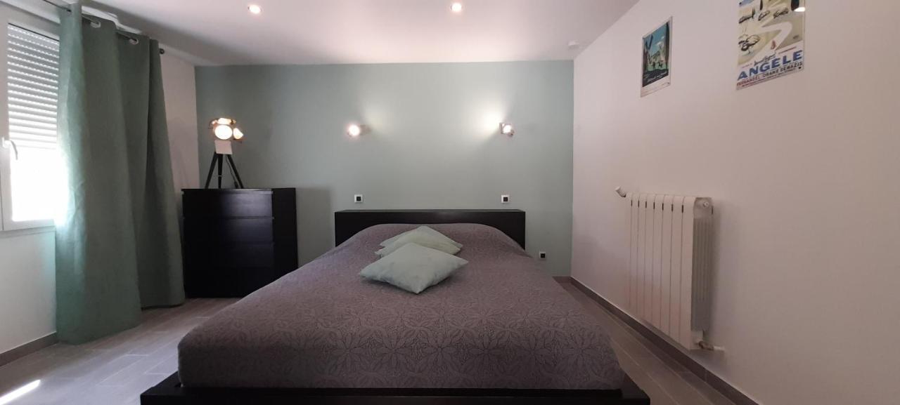 Sur Les Pas De Pagnol Bed and Breakfast Aubagne Exteriör bild